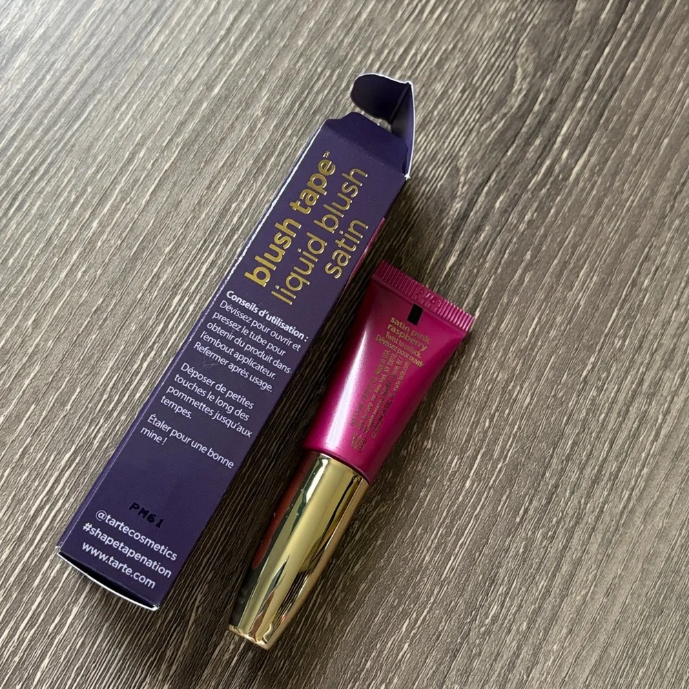 ❤️$12 NWT Tarte Blush Tape Liquid Blush in Satin Pink Raspberry